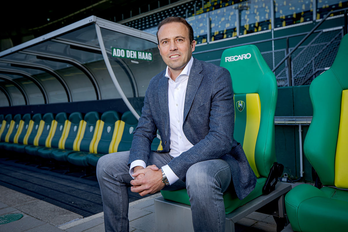 (L-R) Technisch Directeur Joris Mathijsen van ADO Den Haag