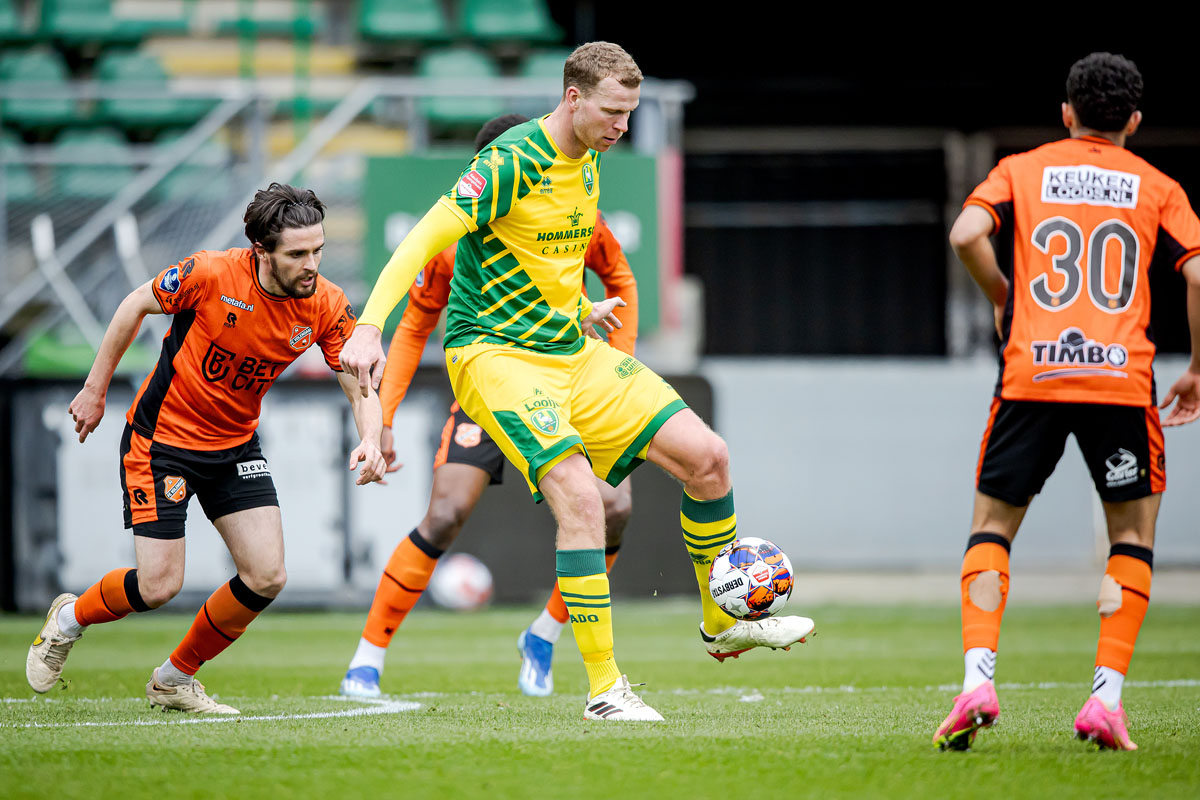 *Henk Veerman* of ADO Den Haag 